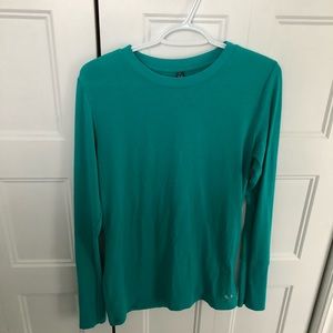 Long sleeved under armour shirt